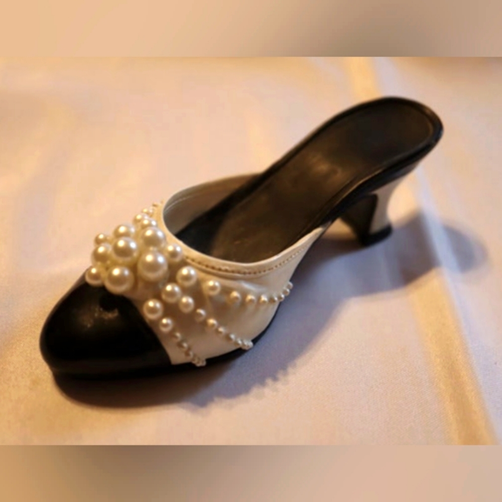 Just Right Shoe by Raine #25010 "Pearl Mule" Vintage 1998